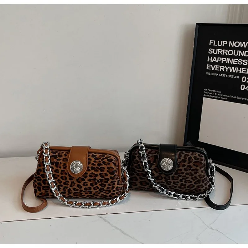 

Fashionable Women's Tote Bag Crafted From Lotus-Patterned Leather Featuring Casual High-End Lasting Lightweight Daily Look​