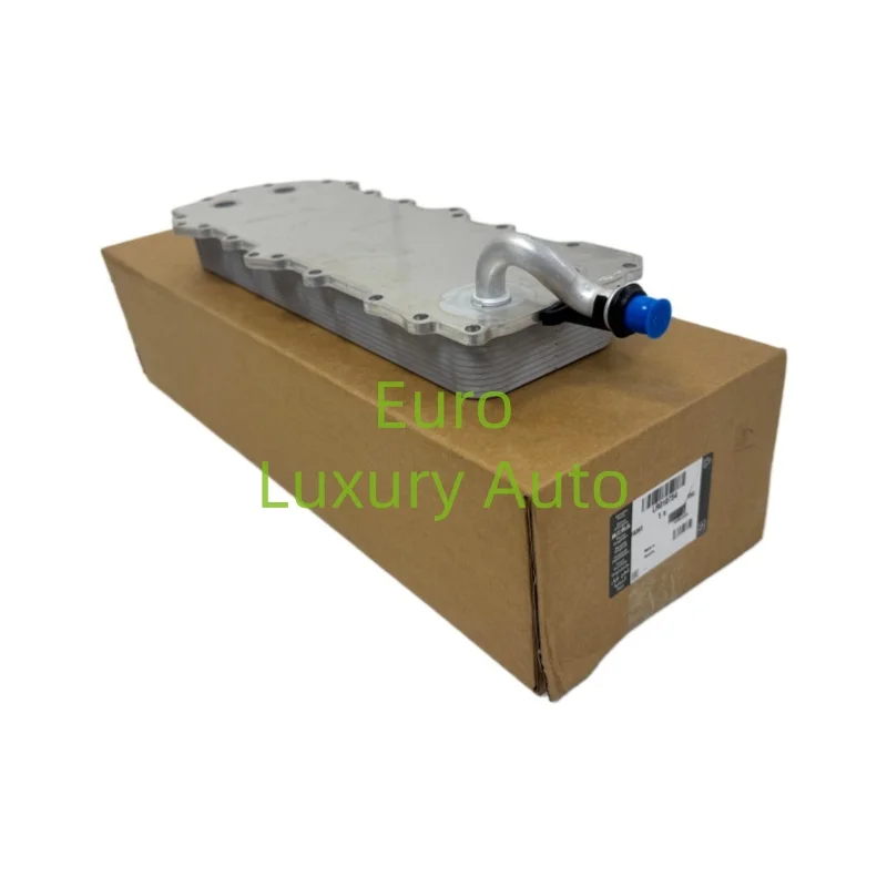 OEM LR010754 Engine Oil Cooler JAGUAR X761 X152 X760 X250 X260 X351 LAND ROVER L319 L405 L494 AJ811330 AJ811959