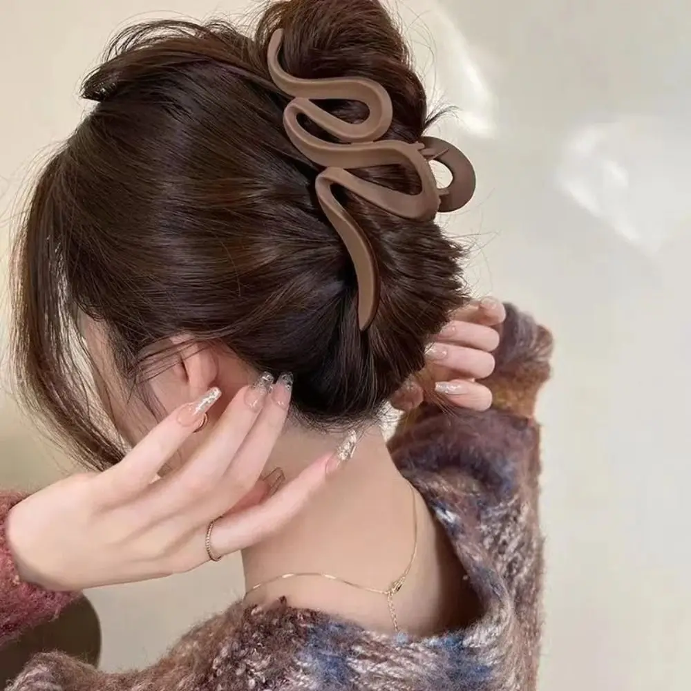 New Solid Color Wave Hair Claws Acrylic Frosted Hair Clip Shark Clip Girls Gift