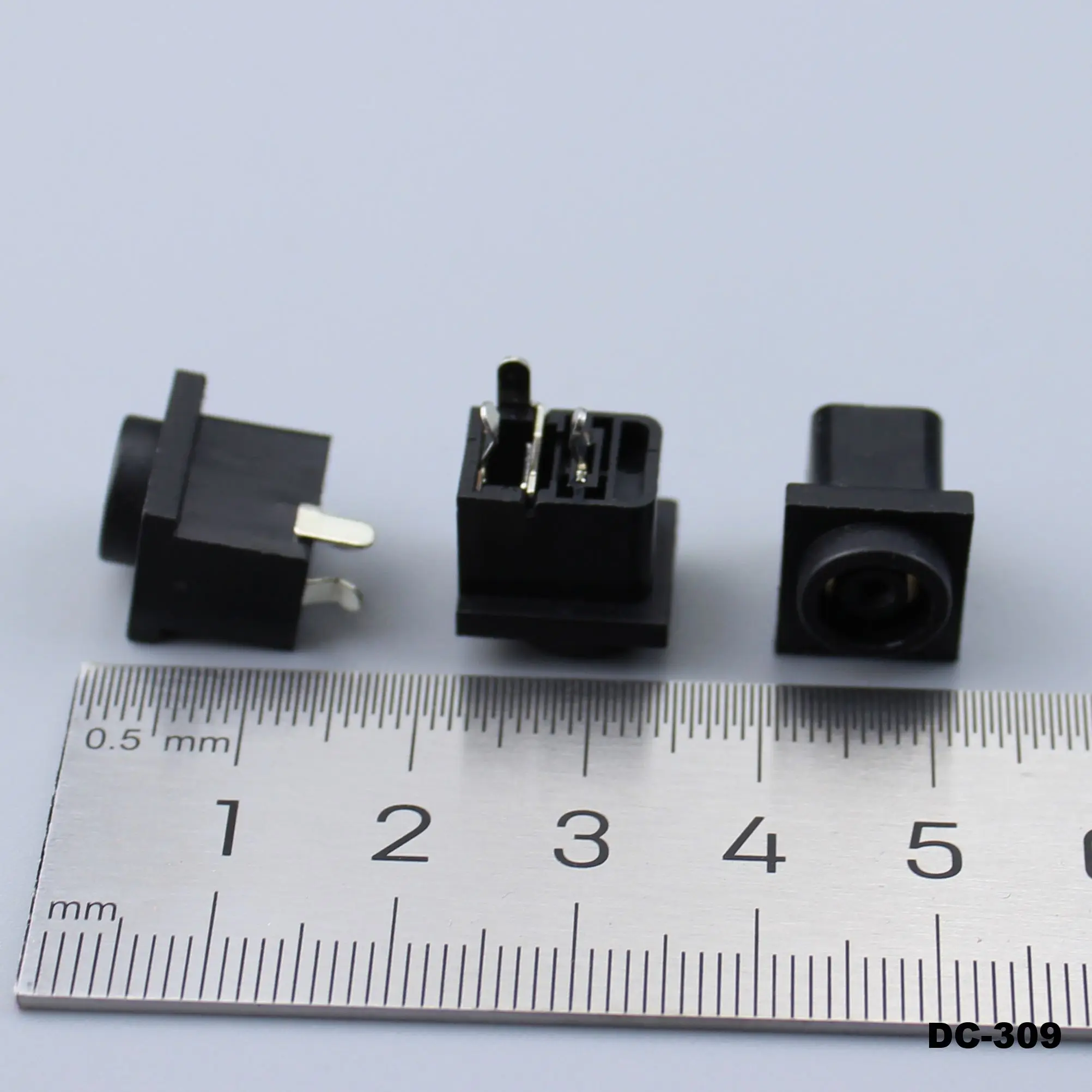 10pcs/lot for LG 1942CW E1942CW E1942CWA E1945C 1945CW E1945CWA Monitor Driver Board etc 3pin DC Power Jack Socket Connector