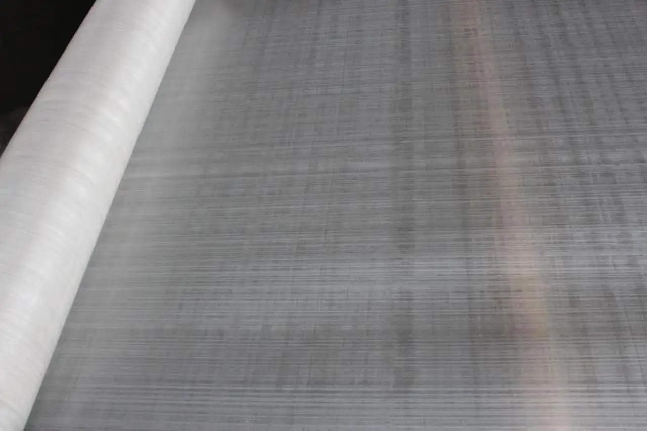 UD bulletproof sheet single Roll 110 m length 1,6 m width 160 ± 8g/m2 thickness 0,22 ± 0,02mm