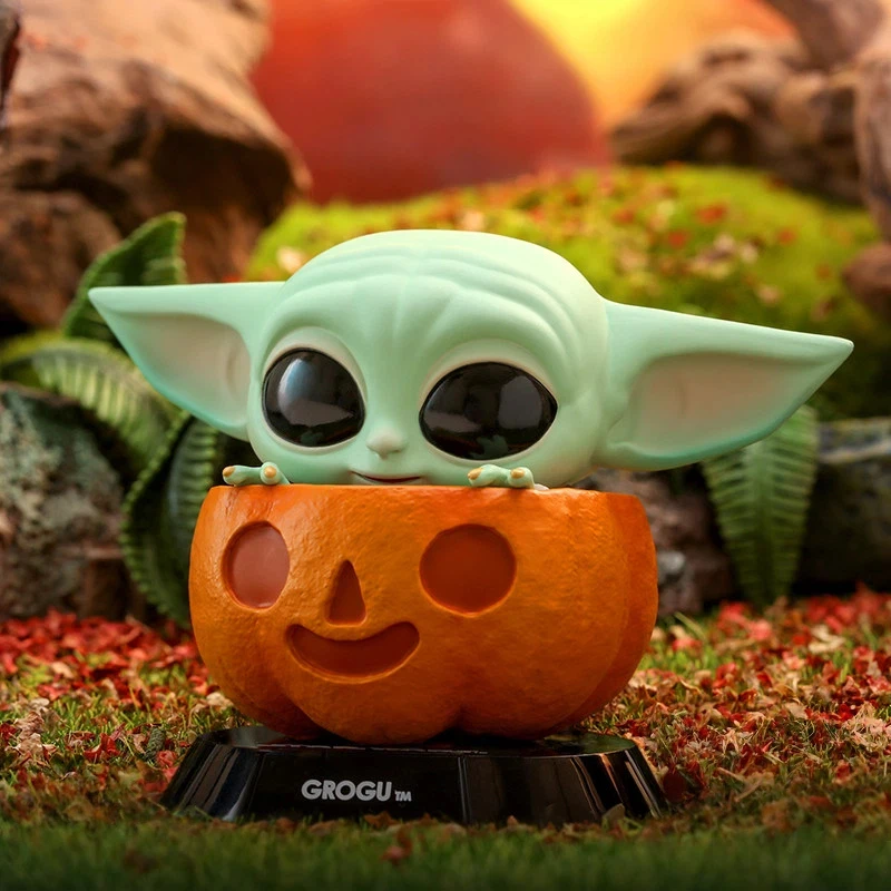 Hot Toys Cosbaby Cosb1063 Mini The Mandalorian Grogu In Pumpkin 7.5cm Soldier Anime Action Figure Halloween Decoration Gift