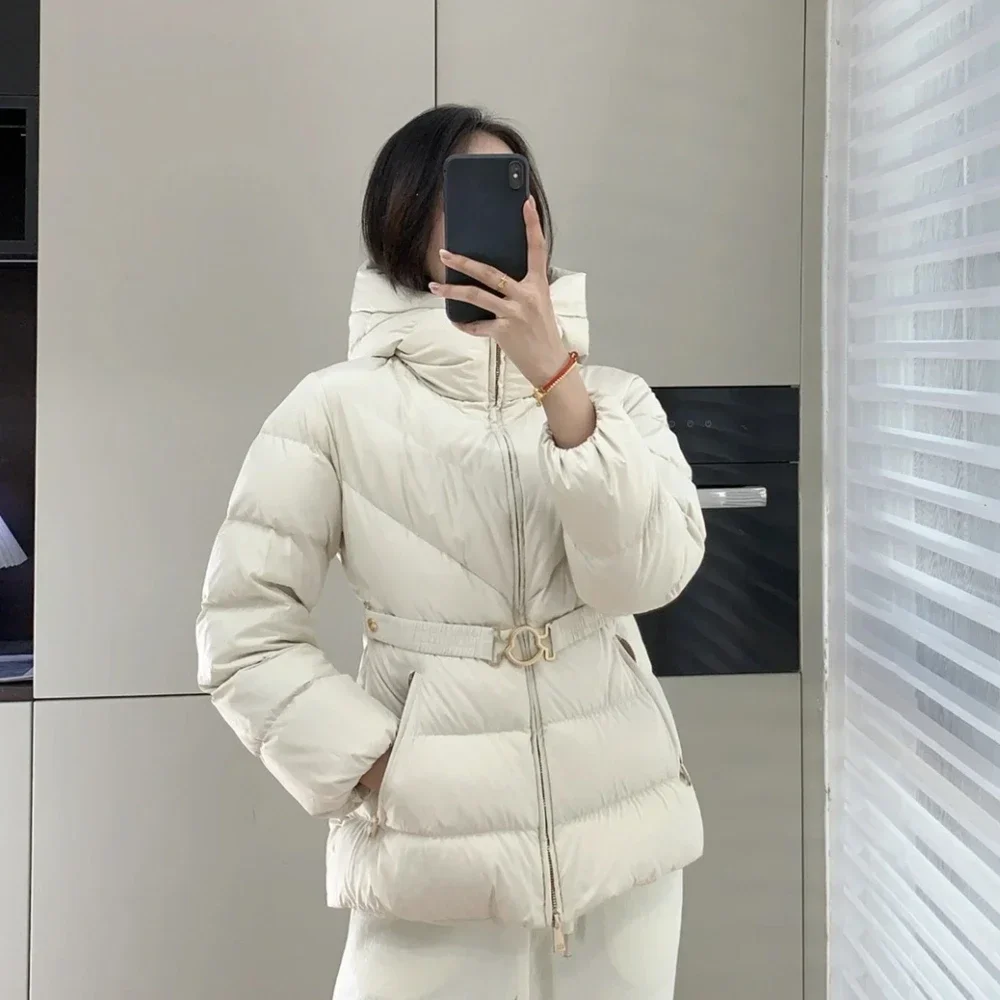 Women Hooded White Duck Down Coat 2025 New Autumn Winter Slim Short Lightweight Fashion Fit Waist Cinching Warm Puffer Jacket