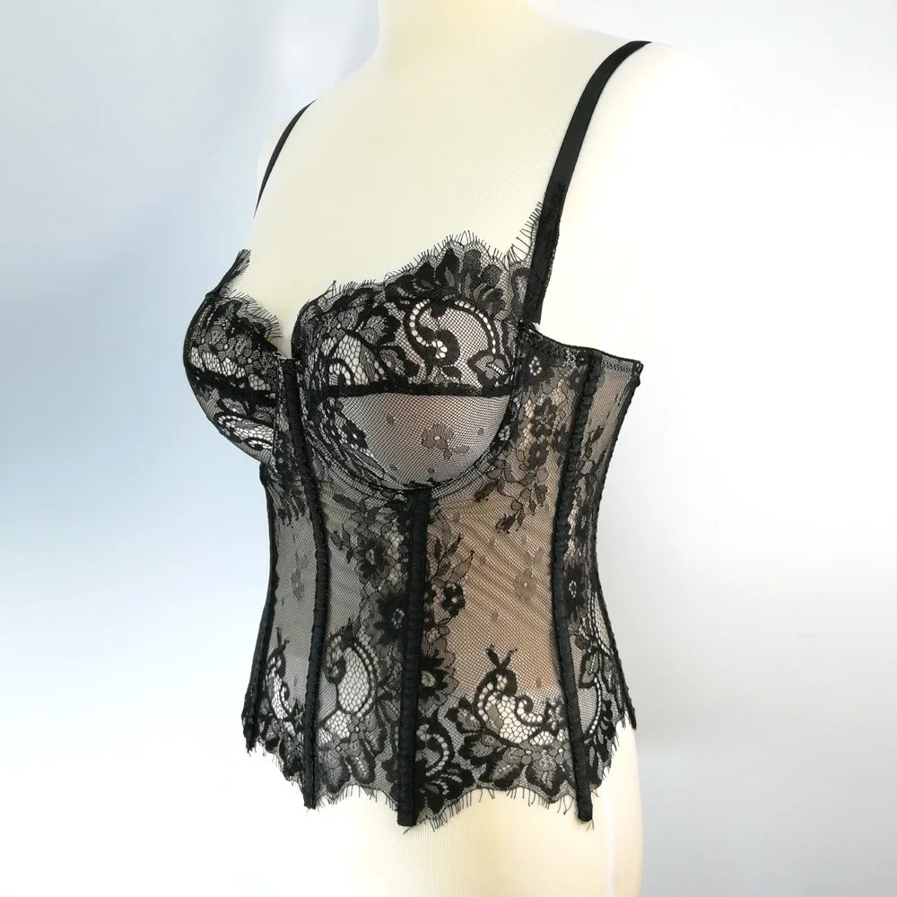 Elegantes, hohles Spitzen-Camisole, schmal geschnitten, transparentes Crop-Top, ärmellos, Streetwear, Trägerweste, für Reisen – Detail 6