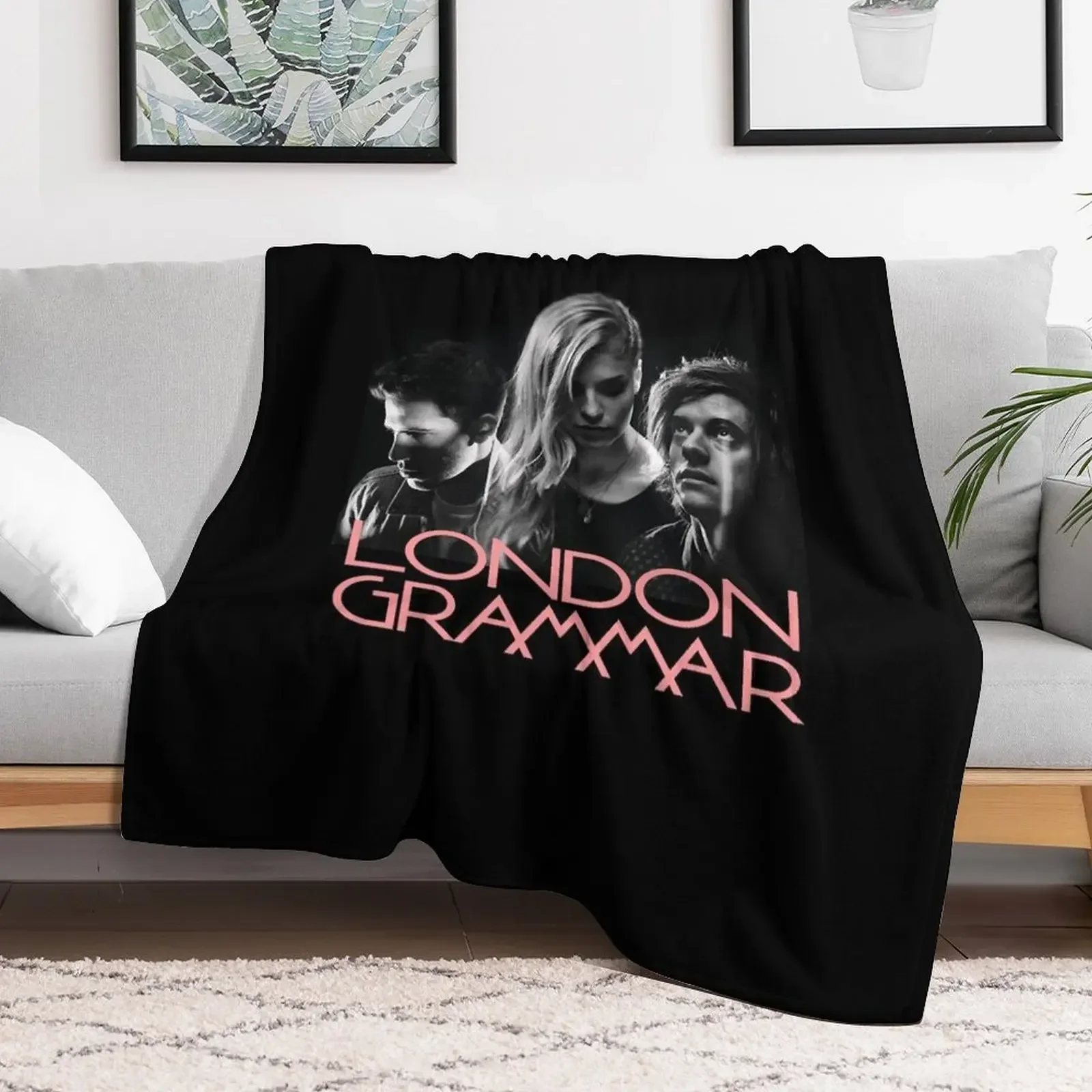 Londons Grammars Tee Band Logo Singers Throw Blanket Personalized Gift Extra Large Throw Sofa Blankets