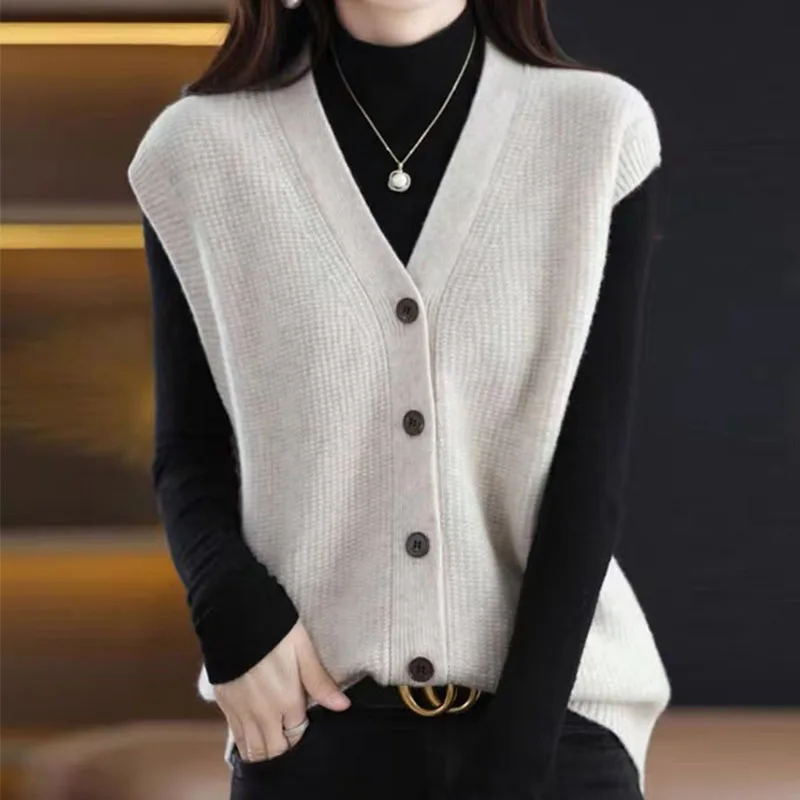 

Spring And Autumn New V-neck Loose Knitted Vest Outside Feminine Temperament Outside Sweater Vest Waistcoat New Women's Vest