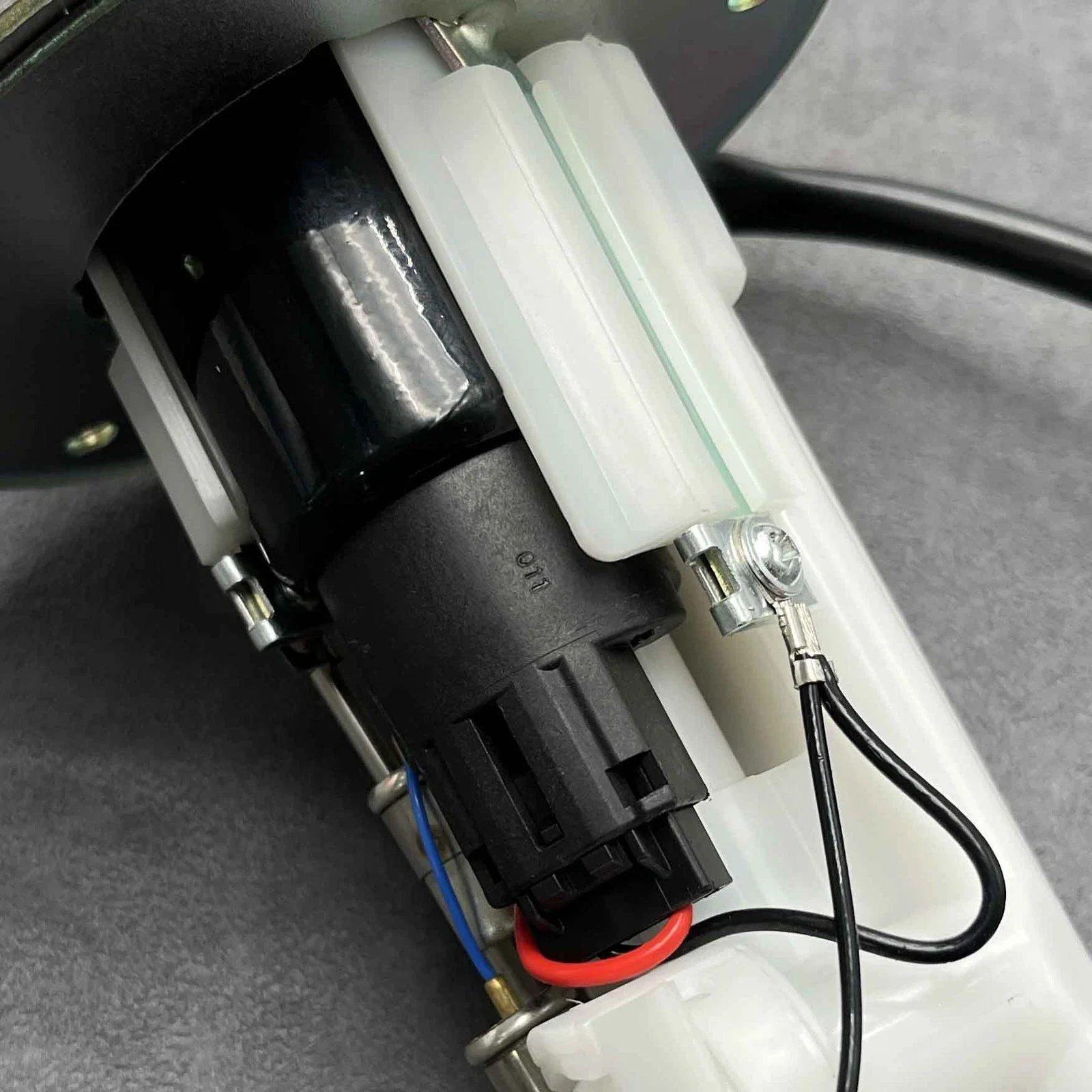 15100‑16G00 Replacement Fuel Pump Assembly Stable Fuel Delivery For SUZUKI SV650 SV650S K3 K4 2005‑2009 Motorcycle Repair Parts view 3