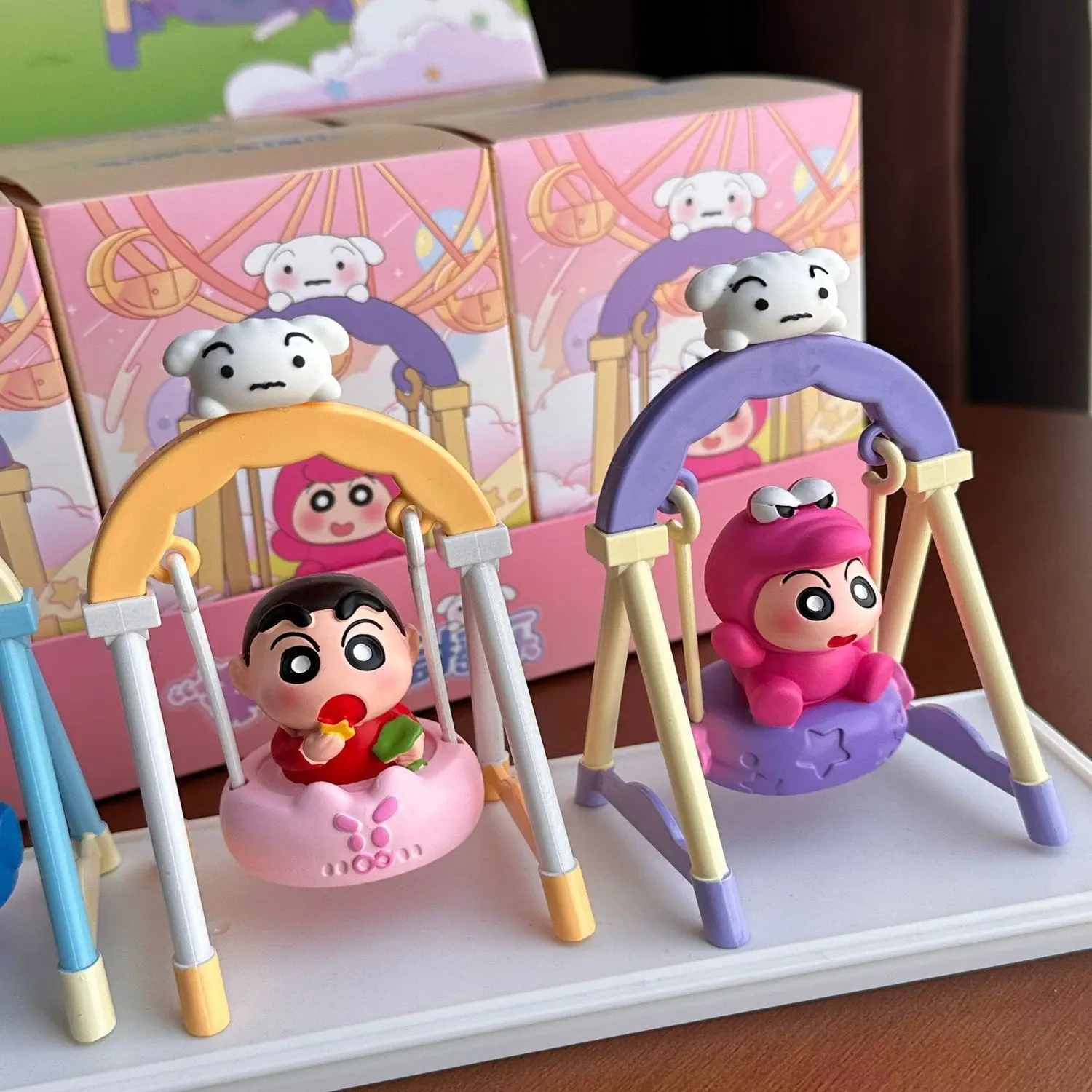 لعبة مجموعة زينة سطح المكتب Miniso Shin Chan Kawaii Blindbox
