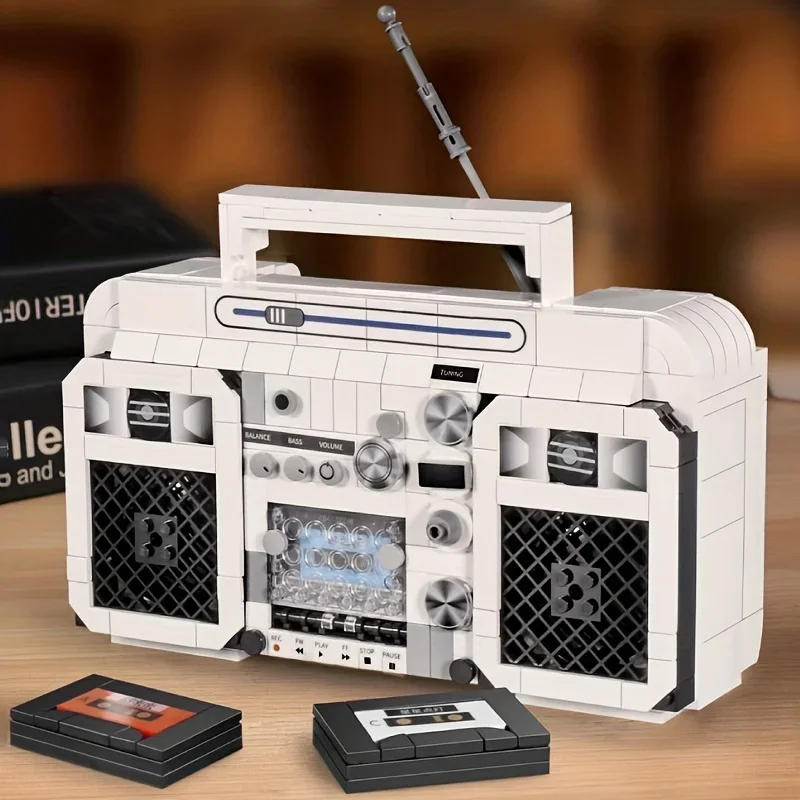 

645PCS White Radio Building Block Set Retro Tape Recorder Walkman Model Bricks Toys Idea Decoration Children's Christmas Gifts