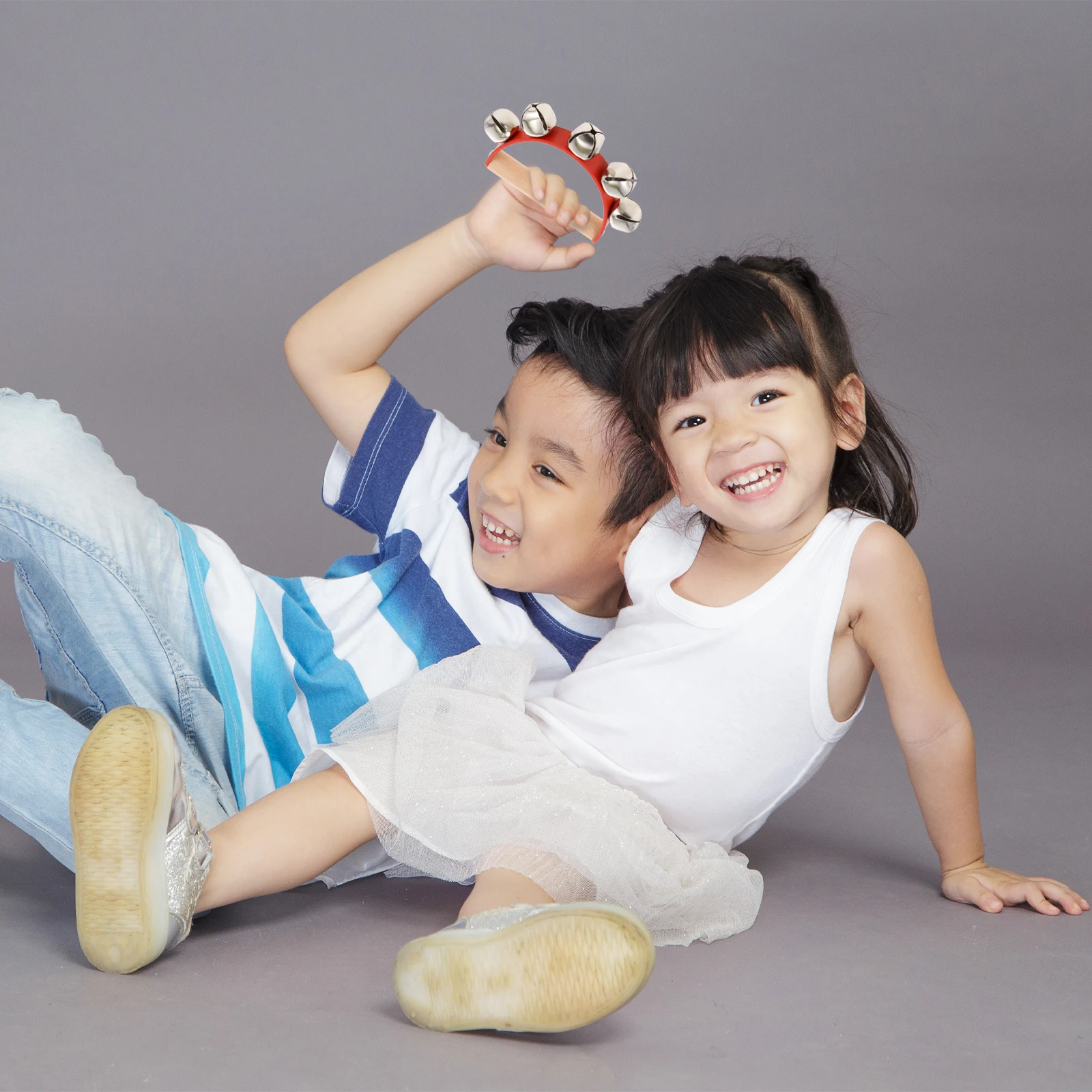 

2pcs Handheld Sleigh Shaking Wooden Handbells Music Hand Bells Lightweight Portable Percussion Instrument Rattle