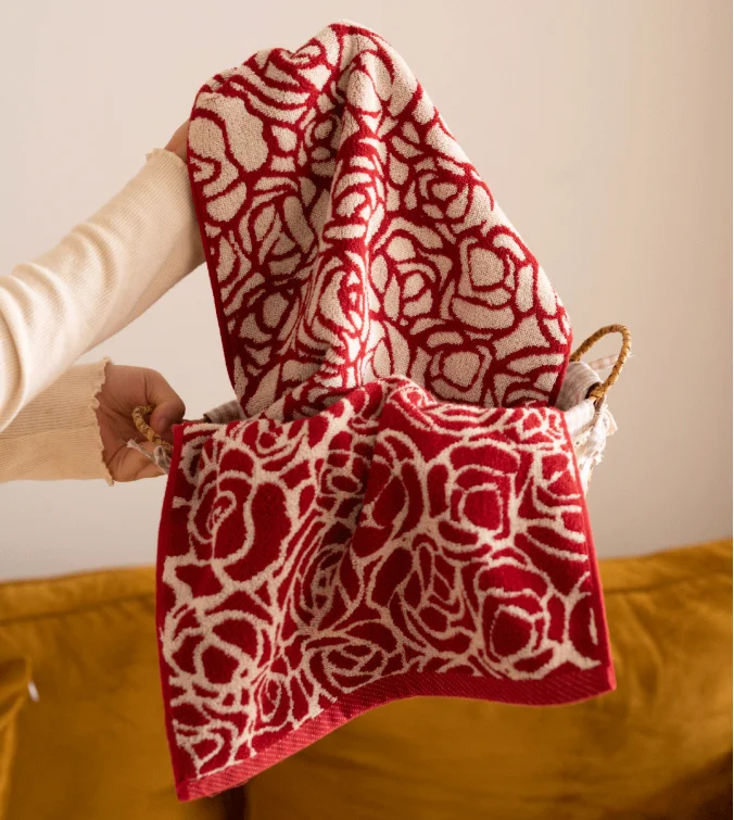 Red Heart Rose Pattern Combed Cotton Towels Soft Comfortable Yarn Dyed Face Towel Bathroom Towel for Household