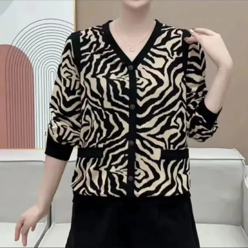 Commute Long Sleeve Shirt Casual V-Neck Button Spring Autumn New Spliced Female Clothing Fashion Printed Leopard Straight Blouse