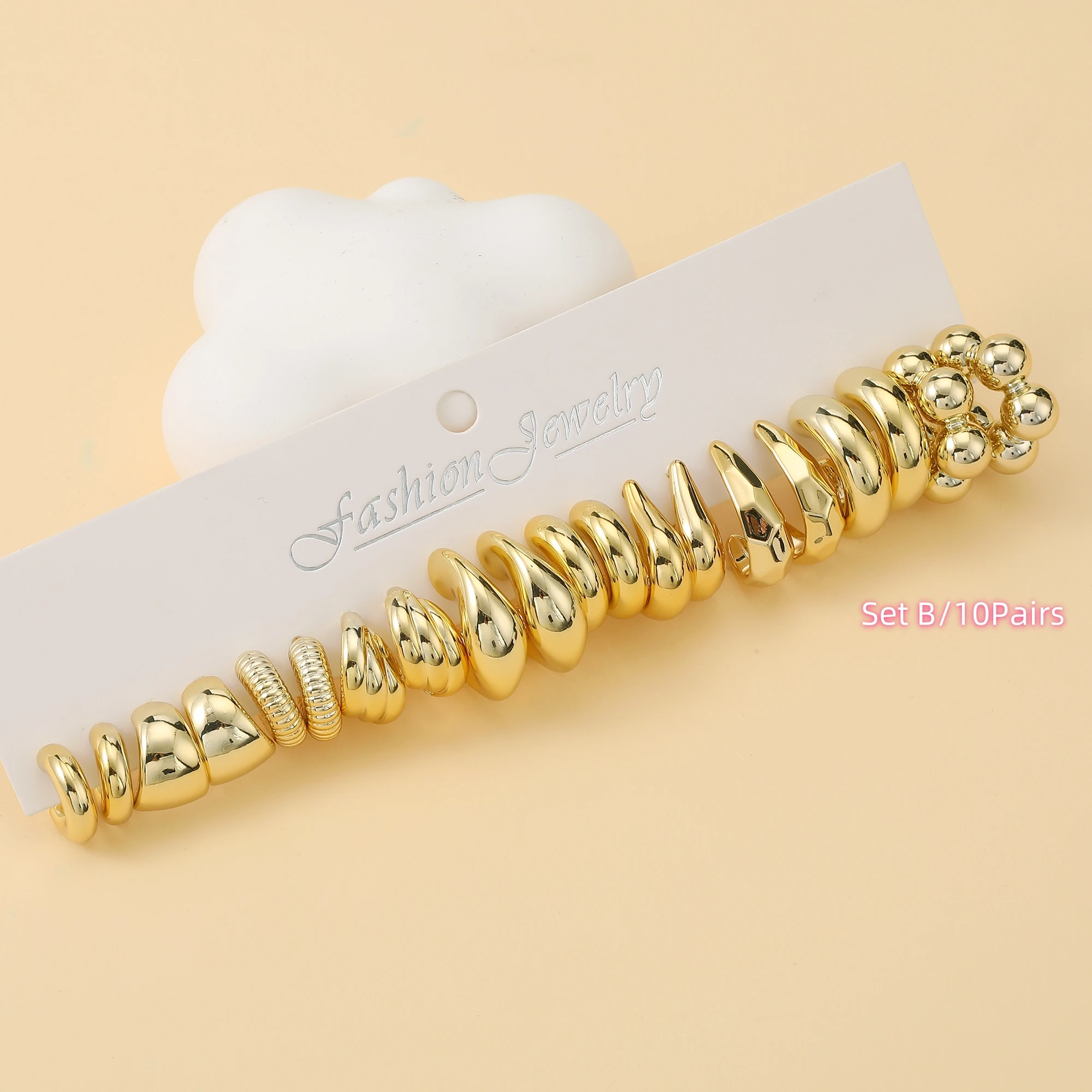 6 أزواج - 36 زوجًا من الأقراط الملولبة العصرية الذهبية على شكل حرف C، قطرات مائية، بتصميم مبتكر، للاحتياجات اليومية للنساء