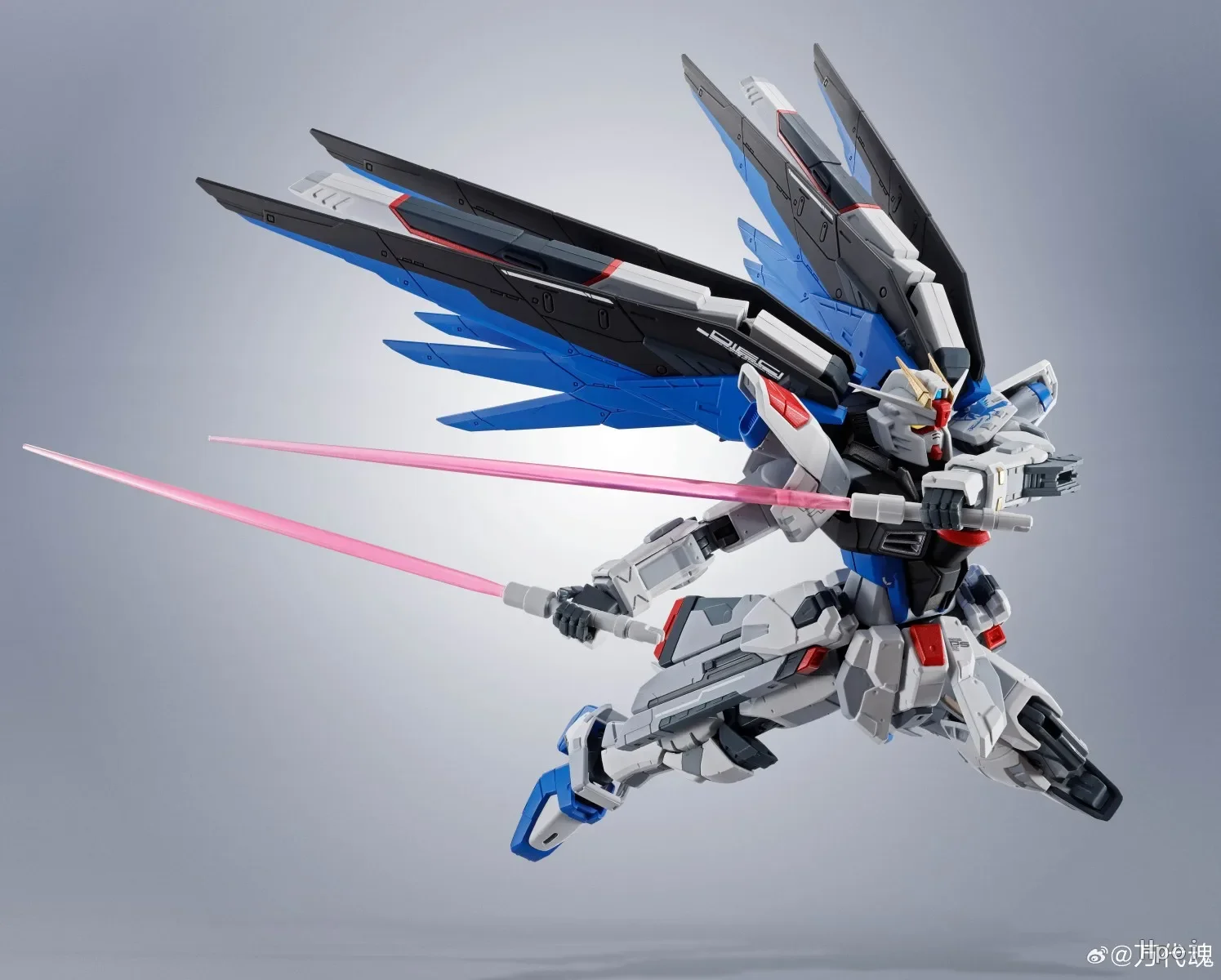 หุ่นยนต์ของแท้จาก BANDAI รุ่น Robot Spirits ZGMF-X10A Freedom Gundam Ver.GCP ฉลองครบรอบ 3 ปี สีเมค ของเล่นสะสมสำหรับเด็กผู้ชาย