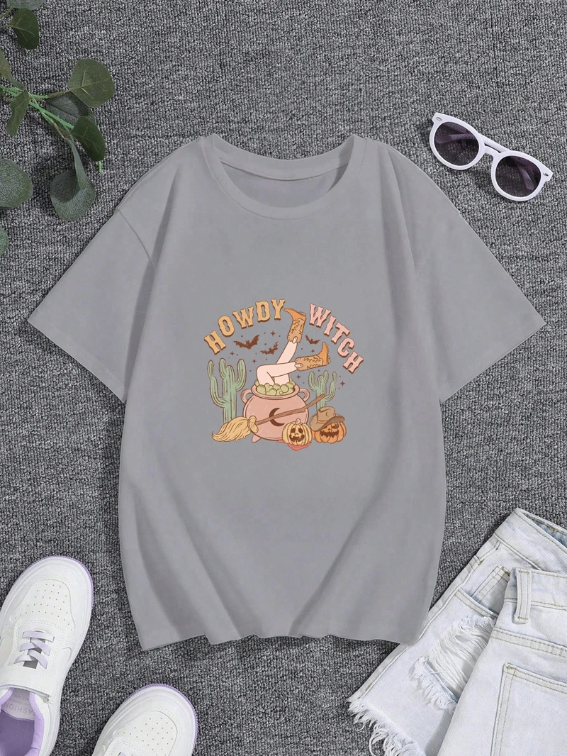 سعيد الهالوين! تي شيرت عصري مطبوع بنمط كلاسيكي. تي شيرت نسائي فضفاض من القطن كاجوال للحفلات الاحتفالية