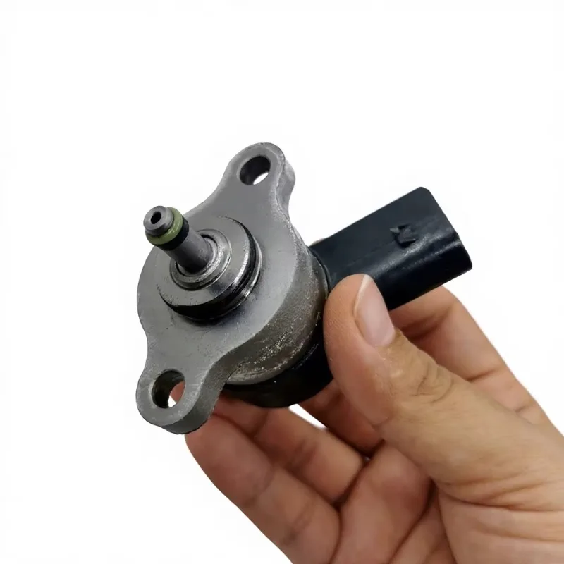0281002241 6110780149 0281002242 Fuel Injection Pressure Regulator Valve In Stock