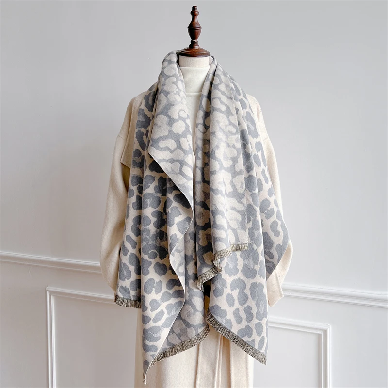 

Women Paisley Scarf Cashmere Feeling Jacquard Pashmina Shawls Tassel Hijab Wraps Winter Scarves Foulard Bufanda Ethnic Stoles