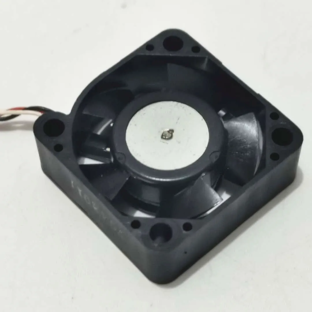 NMB-MAT 1204KL-01W-B39 B08 DC 5V 0.13A 30x30x10mm Server Cooling Fan