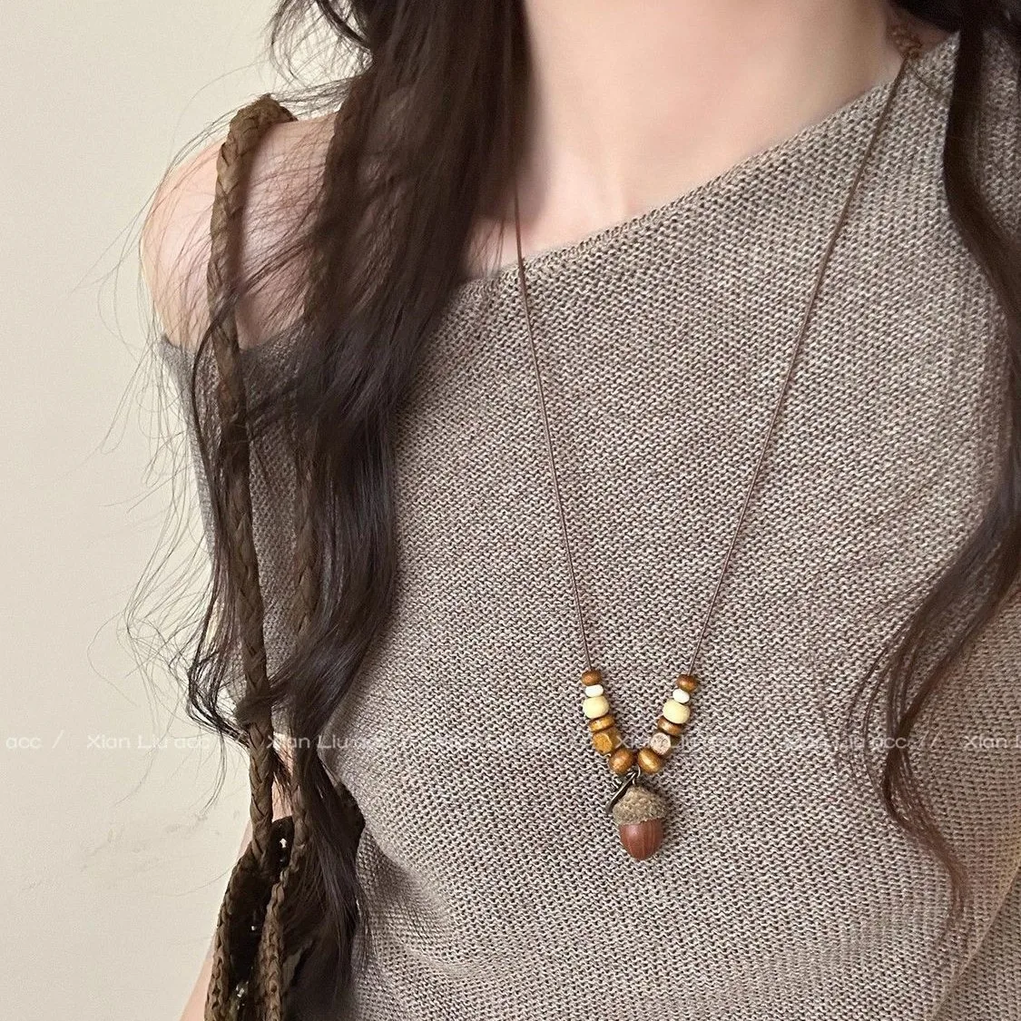 Collar de plumas de Metal bohemio Vintage para mujer, Collar largo antiguo, cadenas, colgante hecho a mano, joyería llamativa de bellota