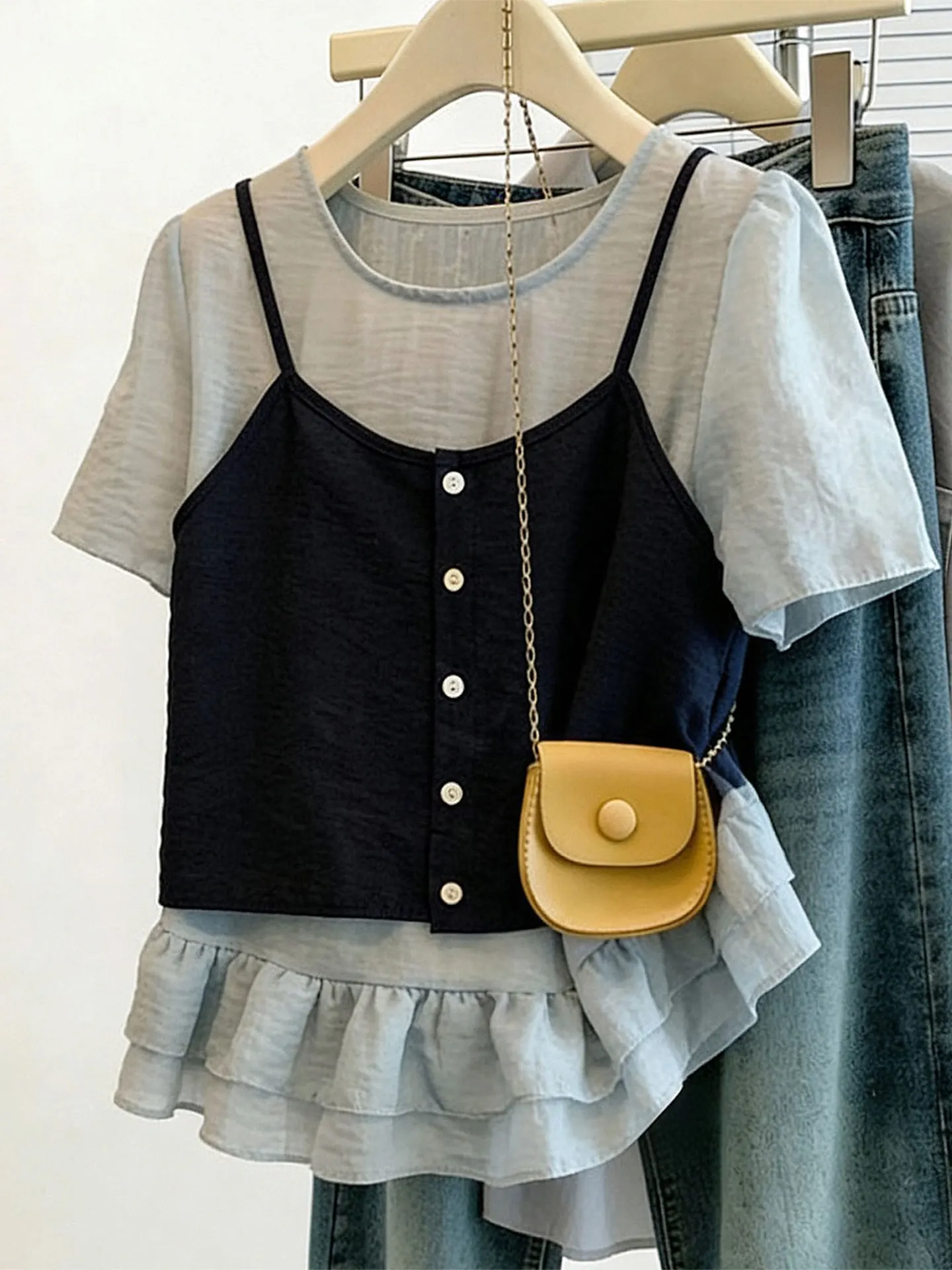 

Chic ort Sve irts Women's Summer Casual Sle Loose Fit Casual Faion eer Chiffon Ele Top with Pleated Hem