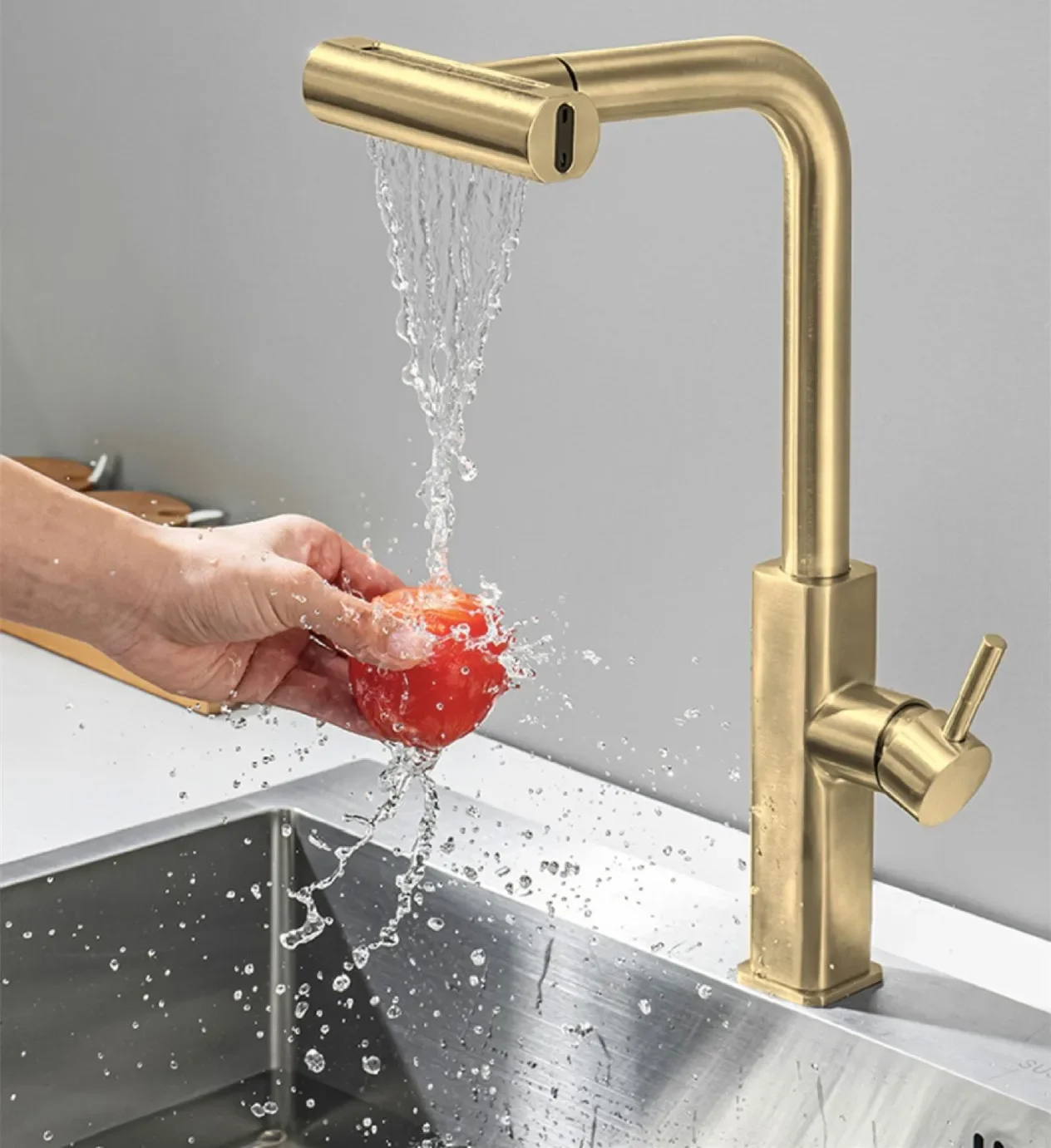 003 Pull Out Sprayer Kitchen Faucet Gold Deck Mounted Kitchen Sink Faucet