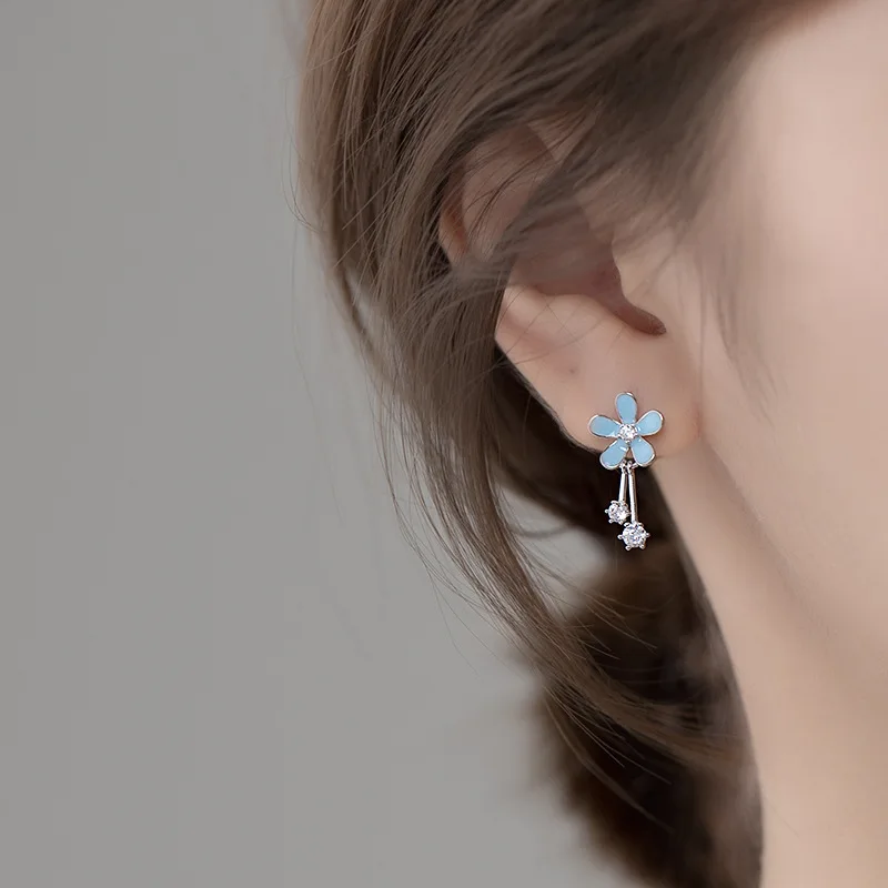 Cute Daisy Tiny Flower Stud Earrings For Lady Girls Crystal White Copper Light Blue Epoxy Female Exquisite Earring Jewelry Gift