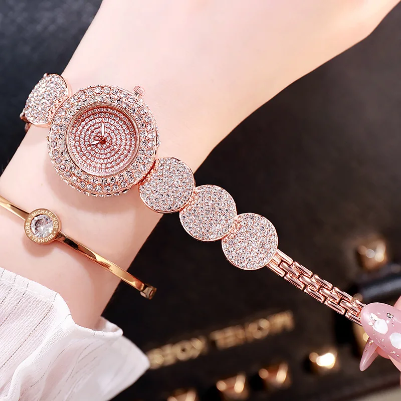 Montre-bracelet en strass doré pour femmes, horloge Simple, offre spéciale, mode fille, cadeau