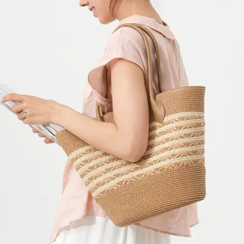Striped Woven Straw Beach Tote Bag Large Capacity Nail Detail Shoulder Bag for Women Seaside Vacation Vegetable Basket