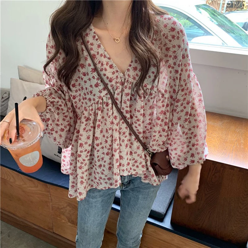 Retro Floral Print Women Shirts Korean Sweet Loose Folds Female Blouse Autumn V Neck All Match Chiffon Ladies Casual Tops