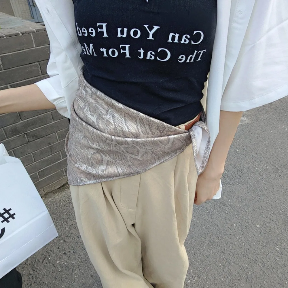 

Headwear Y2K Snake Print Hair Scarf Hip Hop Square Serpentine Hair Band Soft Turban Snake Punk Bandana Girls