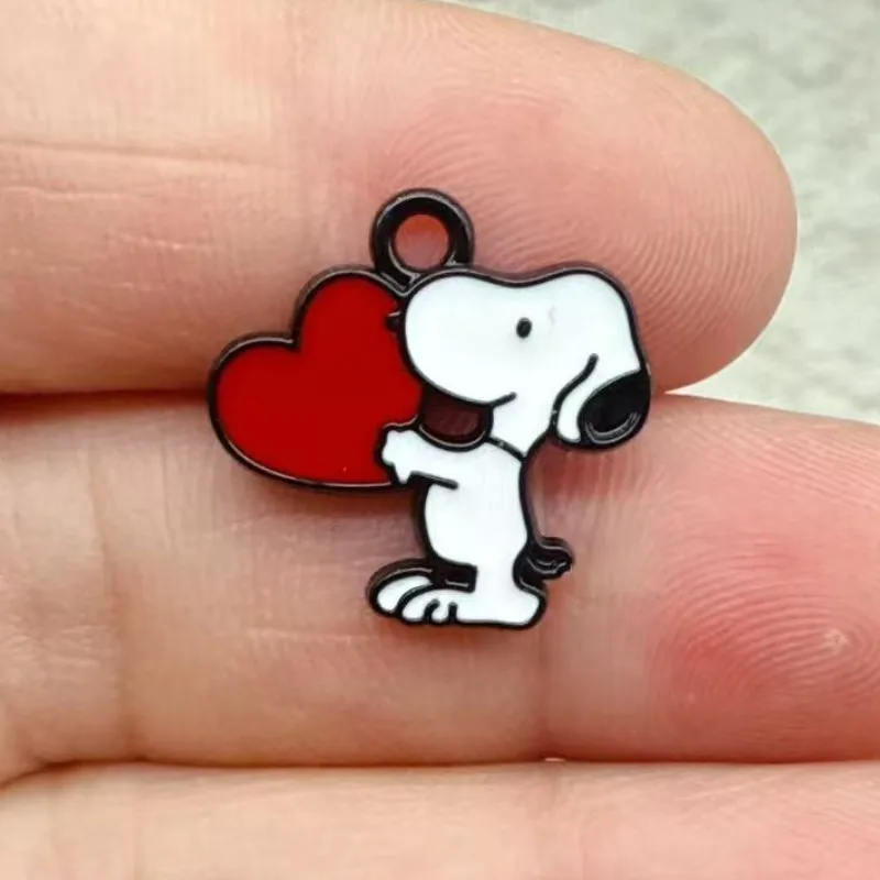 10pcs Cartoon Snoopy Decorations Cute Alloy Pendant Anime DIY Christmas Couple Creative Fashion Jewelry Accessories Gift