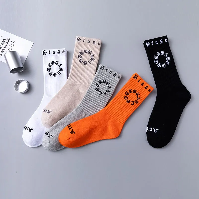 Original Socks Gothic Font Letter Printing Simple Fashion Trend INS Cool Hip Hop Style Men Women Middle Tube Socks V210