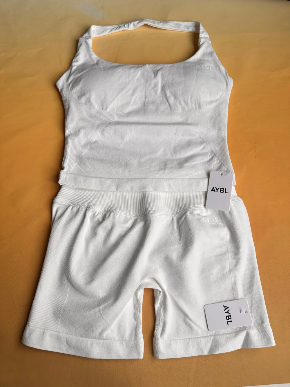 AYBL Marken Nahtlose Po-Formende Mode-Shorts, Trägerloses Sport-BH-Set Feuchtigkeitsableitende Sportunterwäsche & Damen Yoga-Bekleidung – Detail 24