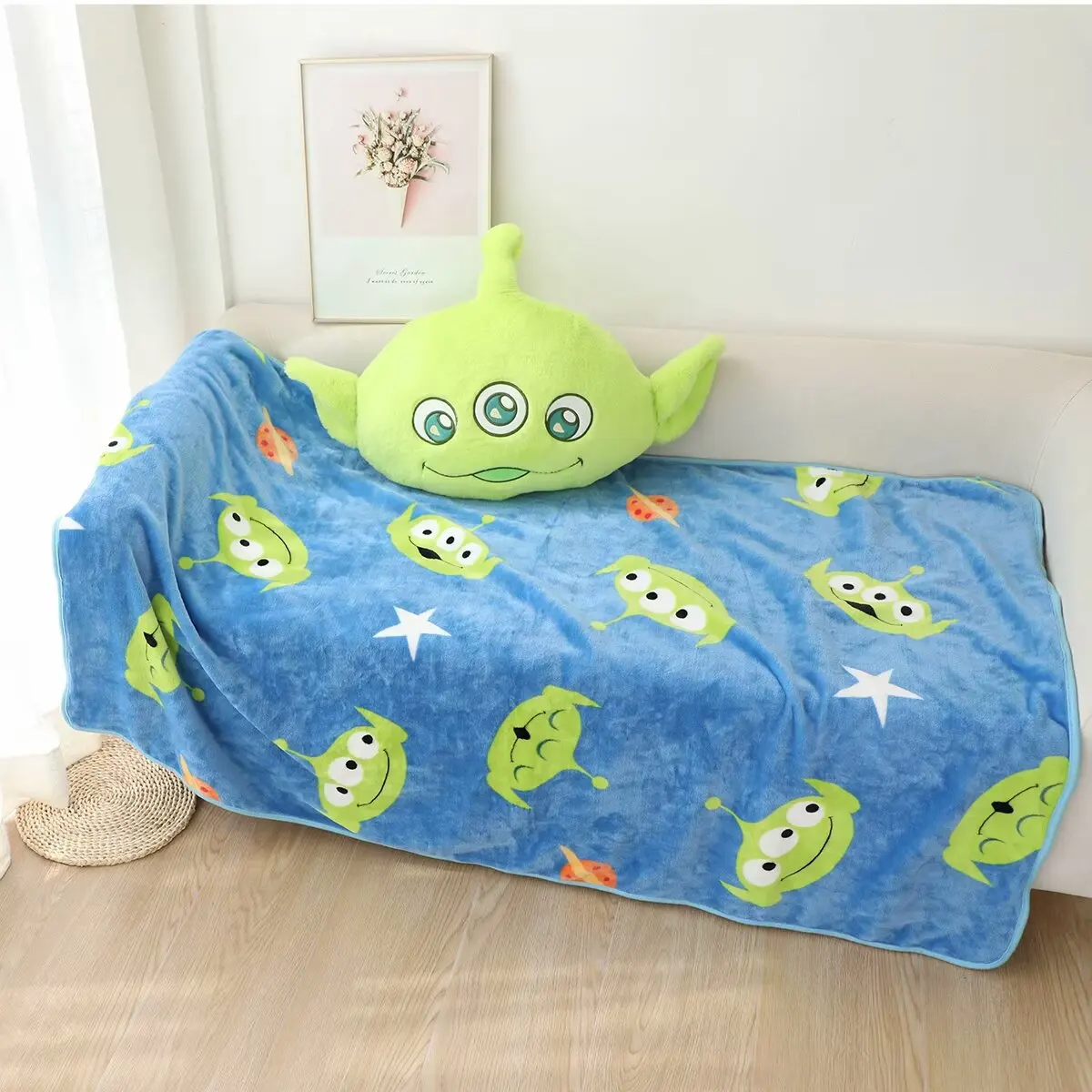 Disney cartoon sewing pillow blanket 2 in 1 sofa cushion doll doll three eyes boy 2 in 1 blanket, home children pillow blanket