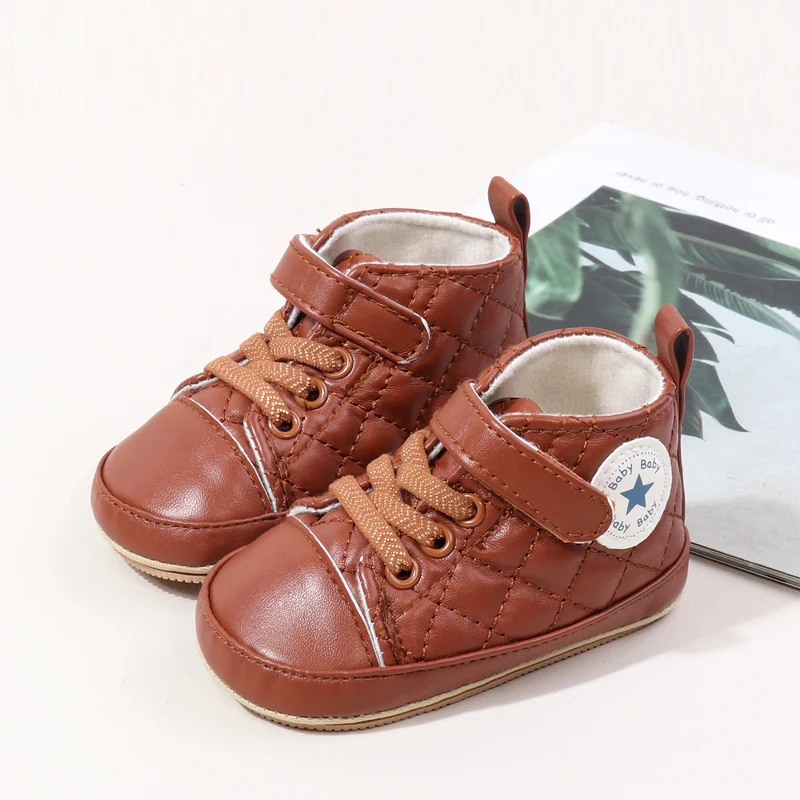 2025, für Jungen und Mädchen, Frühling und Herbst, modisches Design, TPR-Sohle, rutschfeste Wanderschuhe, hochwertige, atmungsaktive Prewalker-Schuhe