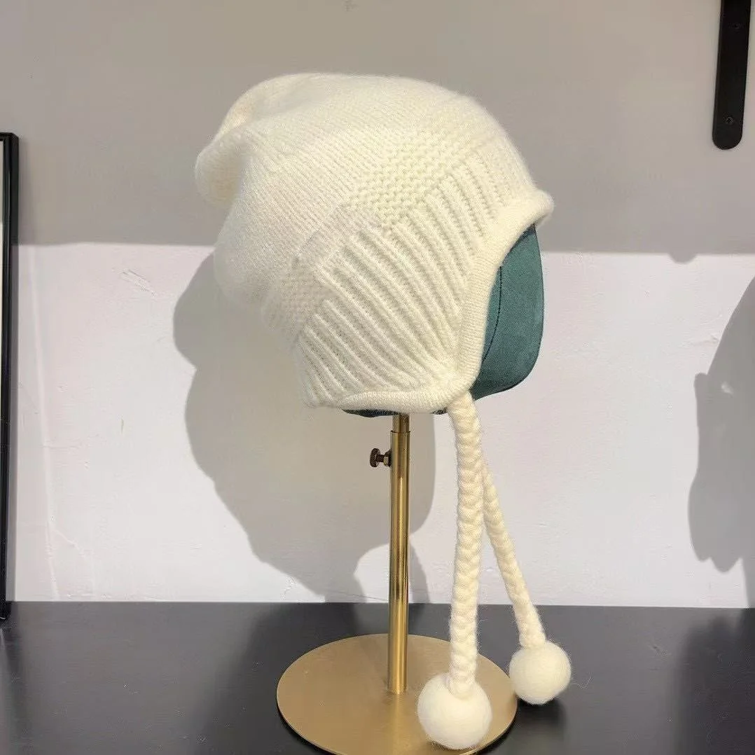

Comfortable Warm M Series Cotton Hat Photo Taking Super Attractive Super Cute Fur Ball Decoration Cute Style Loved Masterpiece