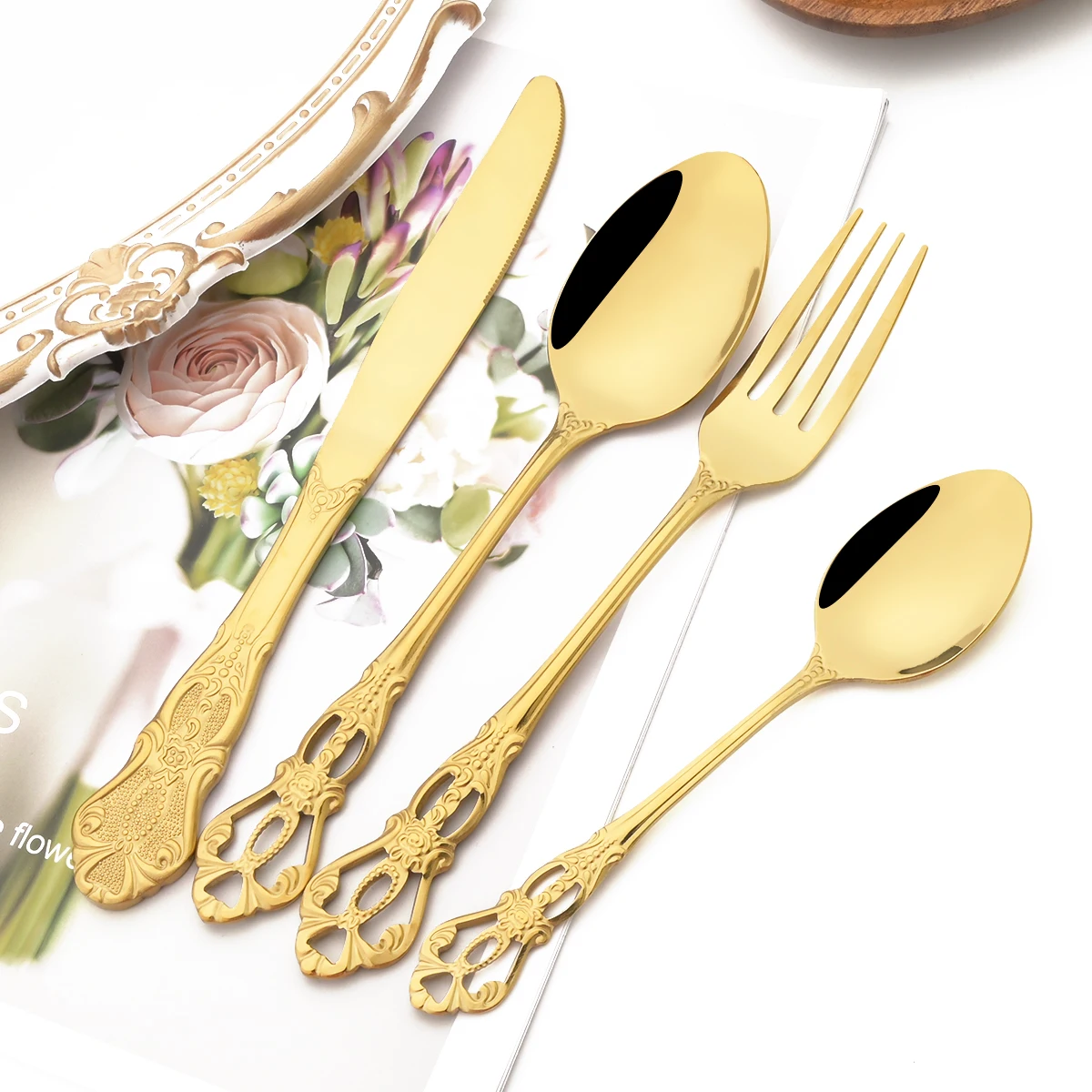 Drmfiy Gold Dinnerware Set 24Pcs Stainless Steel Tableware Luxury Vintage Cutlery Set Quality Knife Fork Tea Spoon Flatware Set