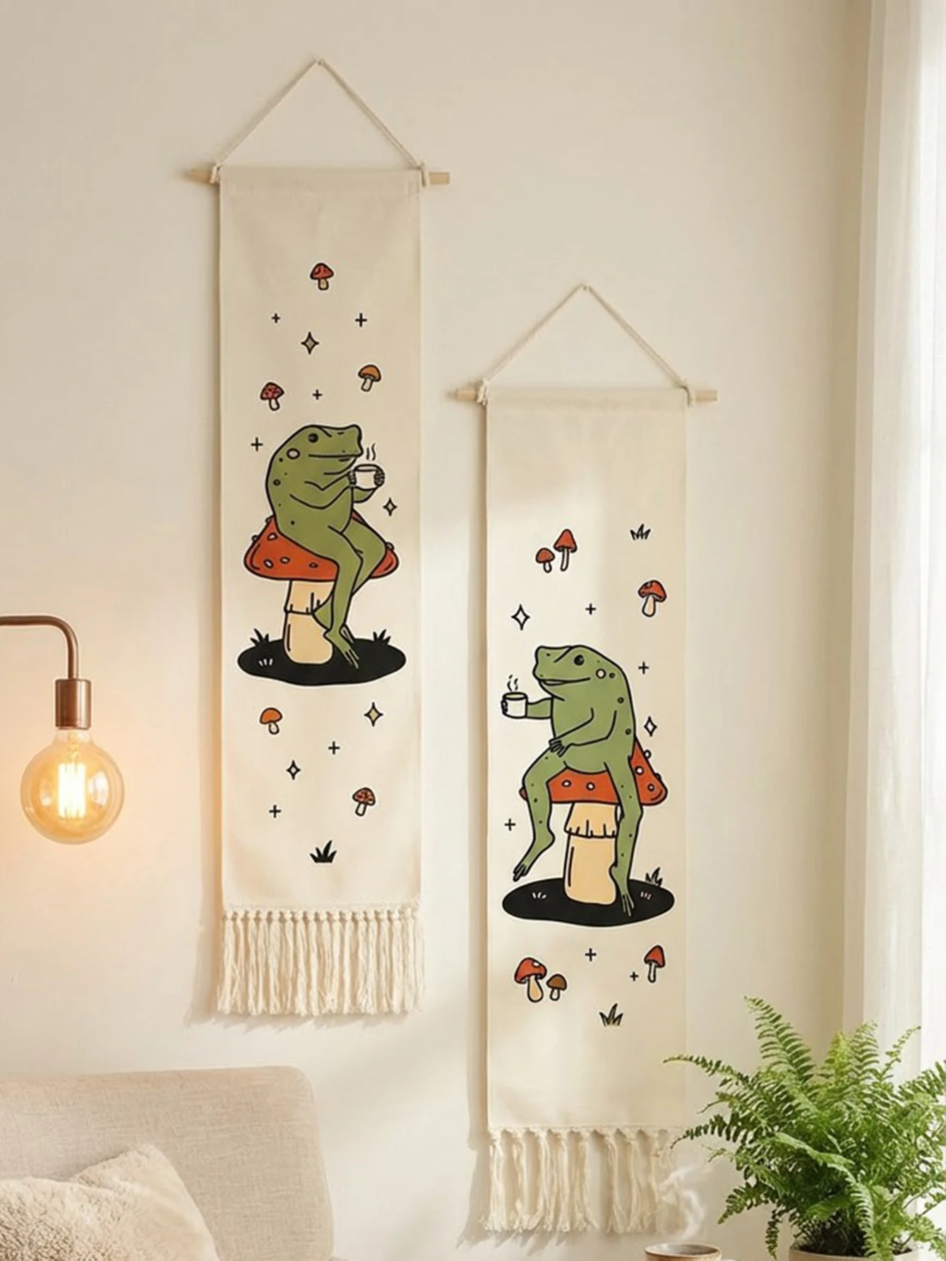 Cute Frog Mushroom Tassel Tapestry Wall Hanging Boho Macrame Banner with Coffee Frog&Red Mushroom Print Wall Art Home Decor Gift