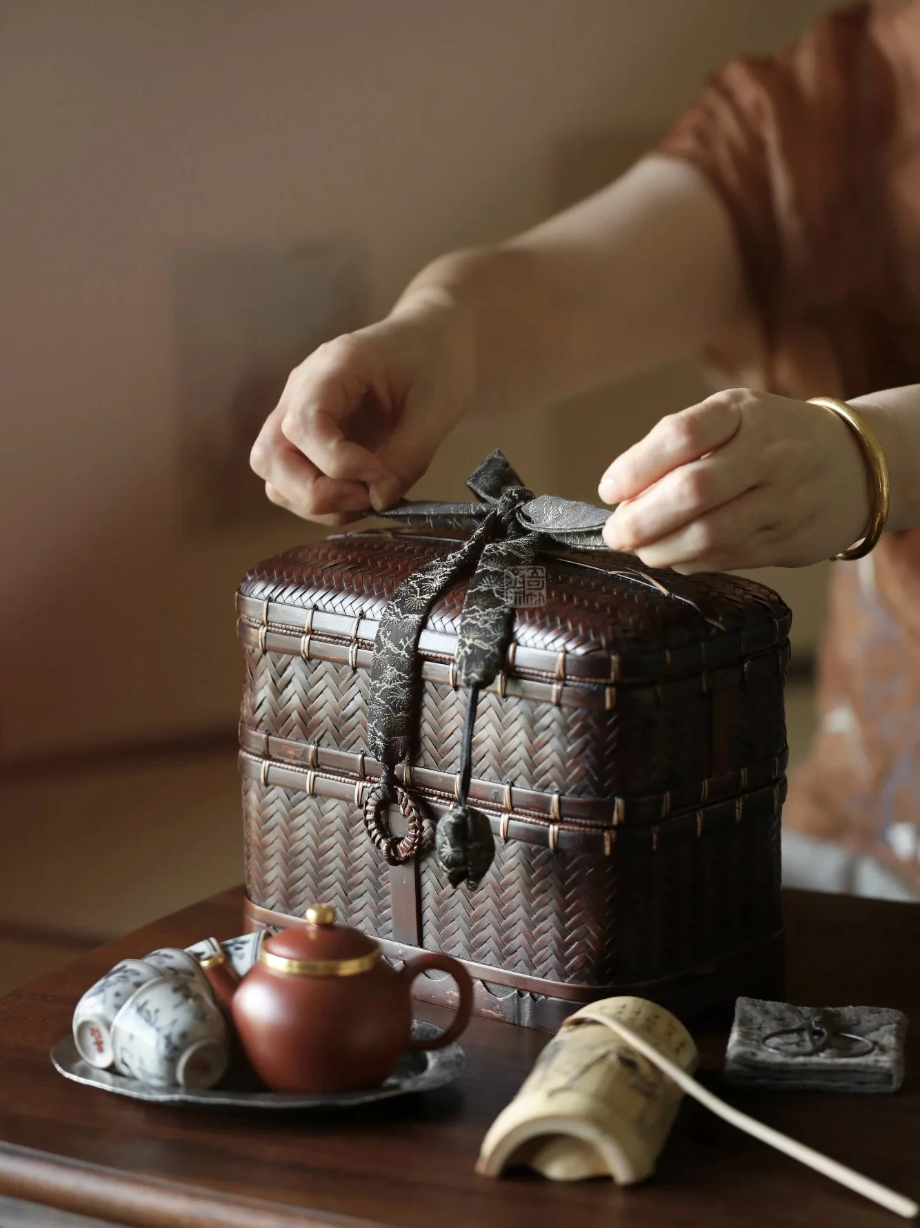 

Portable Chinese Sle Bamboo Woven Tea Set Storage Basket Travel Tea Cup Holder QiZhuZhai Tea Accories Organizer