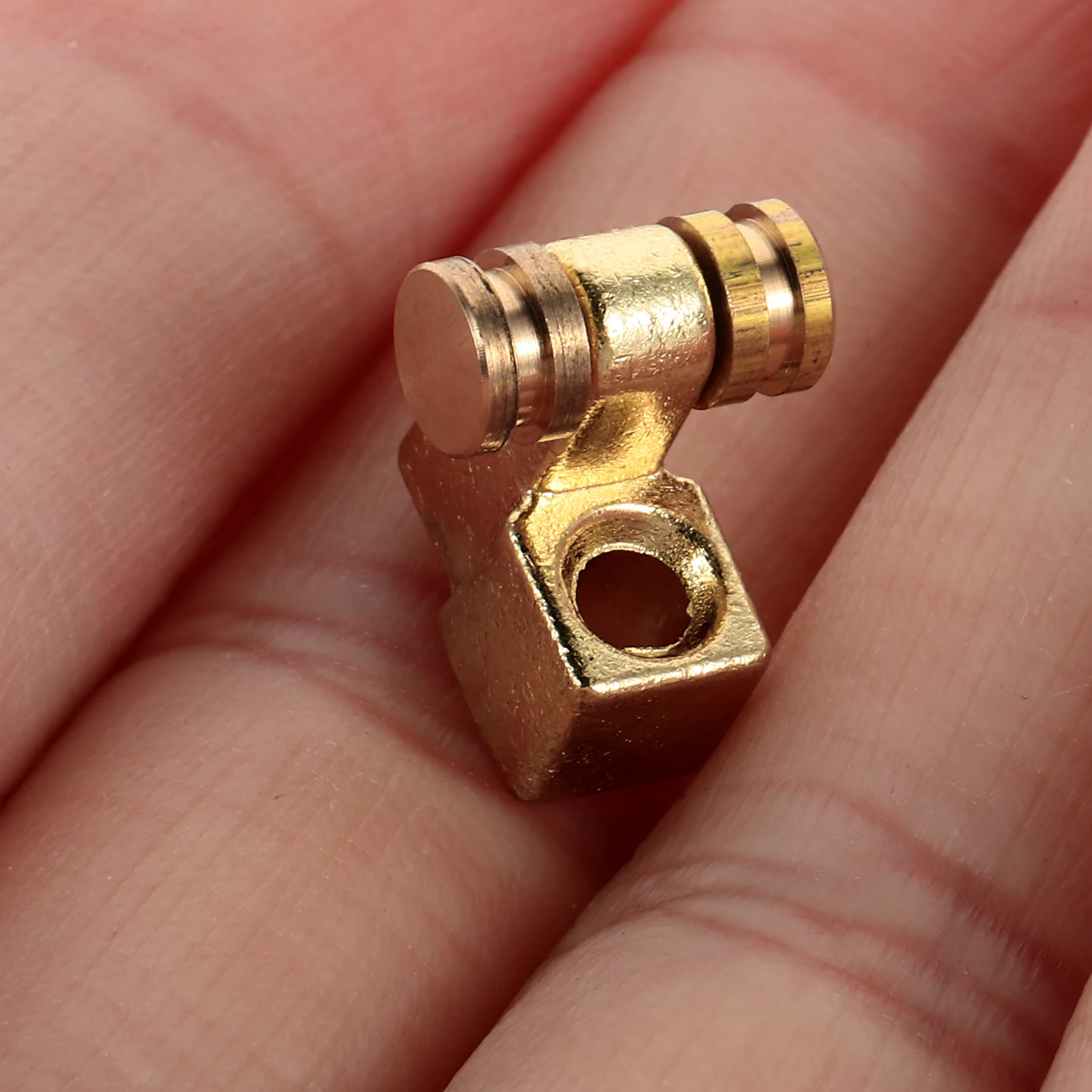 

4Sets Guitar Roller String Retainers Durable Easy Installation Enhanced Sound Quality Complete Replacement Set