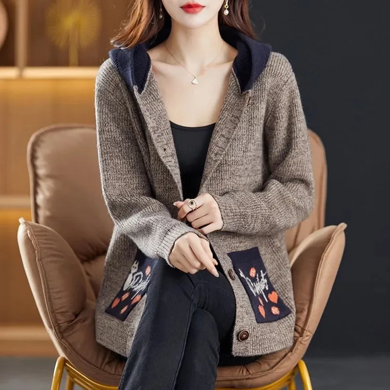 

Hooded Sweater Coat Women 2025 Autumn Winter New Wool Knitwear Jacket Female Middle-Aged Mother Cardigan Color Matching Top Lady