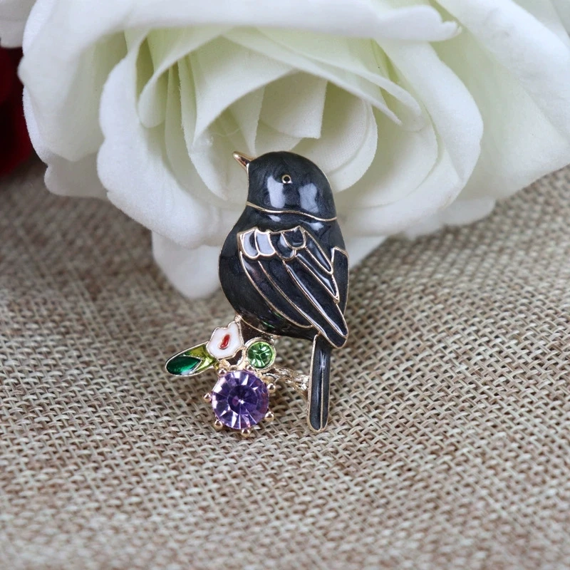 Enamel Bird Brooches for Women Rhinestone Sparrow Pins Magpie Badge Office Party Friend Gifts Accessories