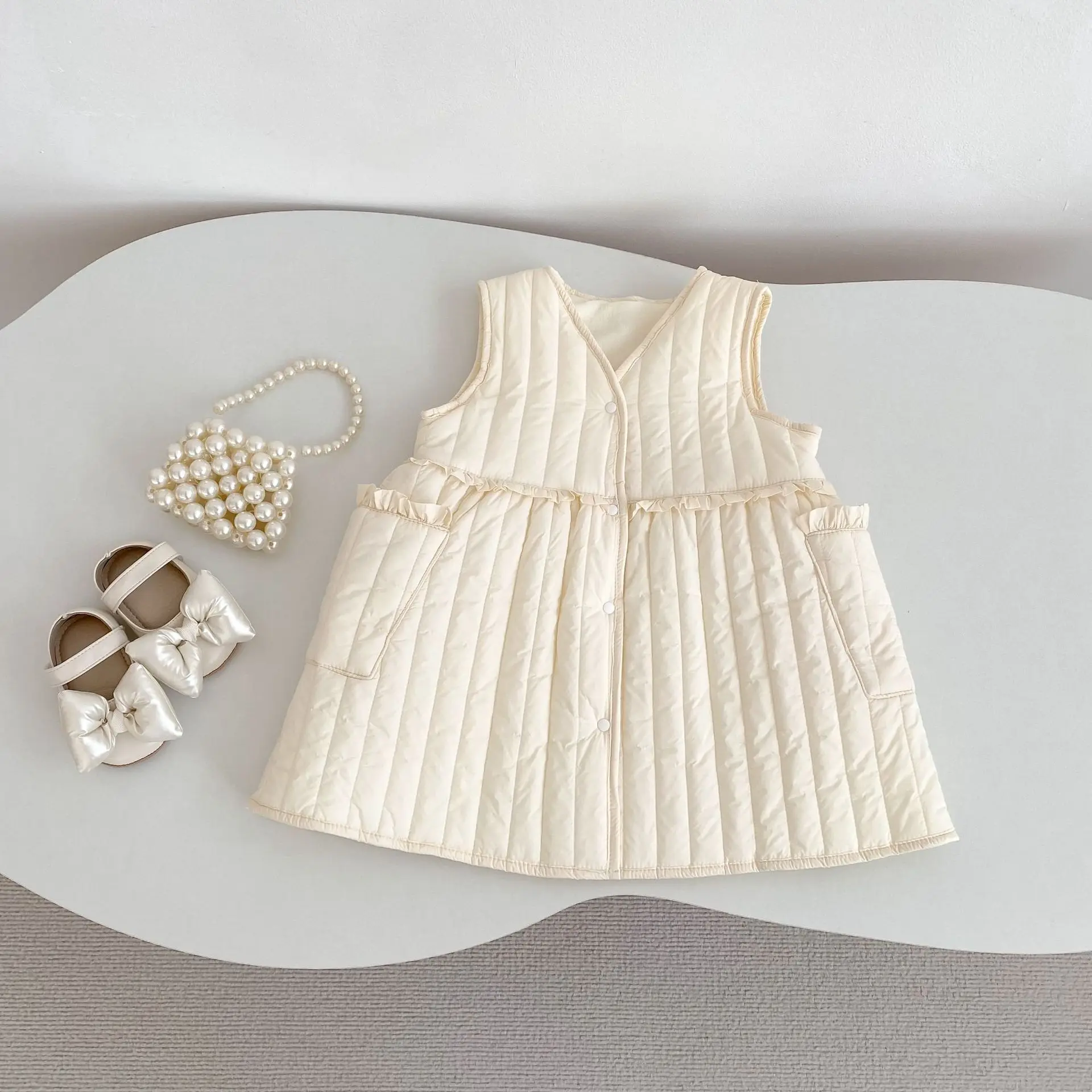 

New autumn baby clothes for 0-3 years old, cute vest coat for girls, fashionable cotton-padded vest skirt