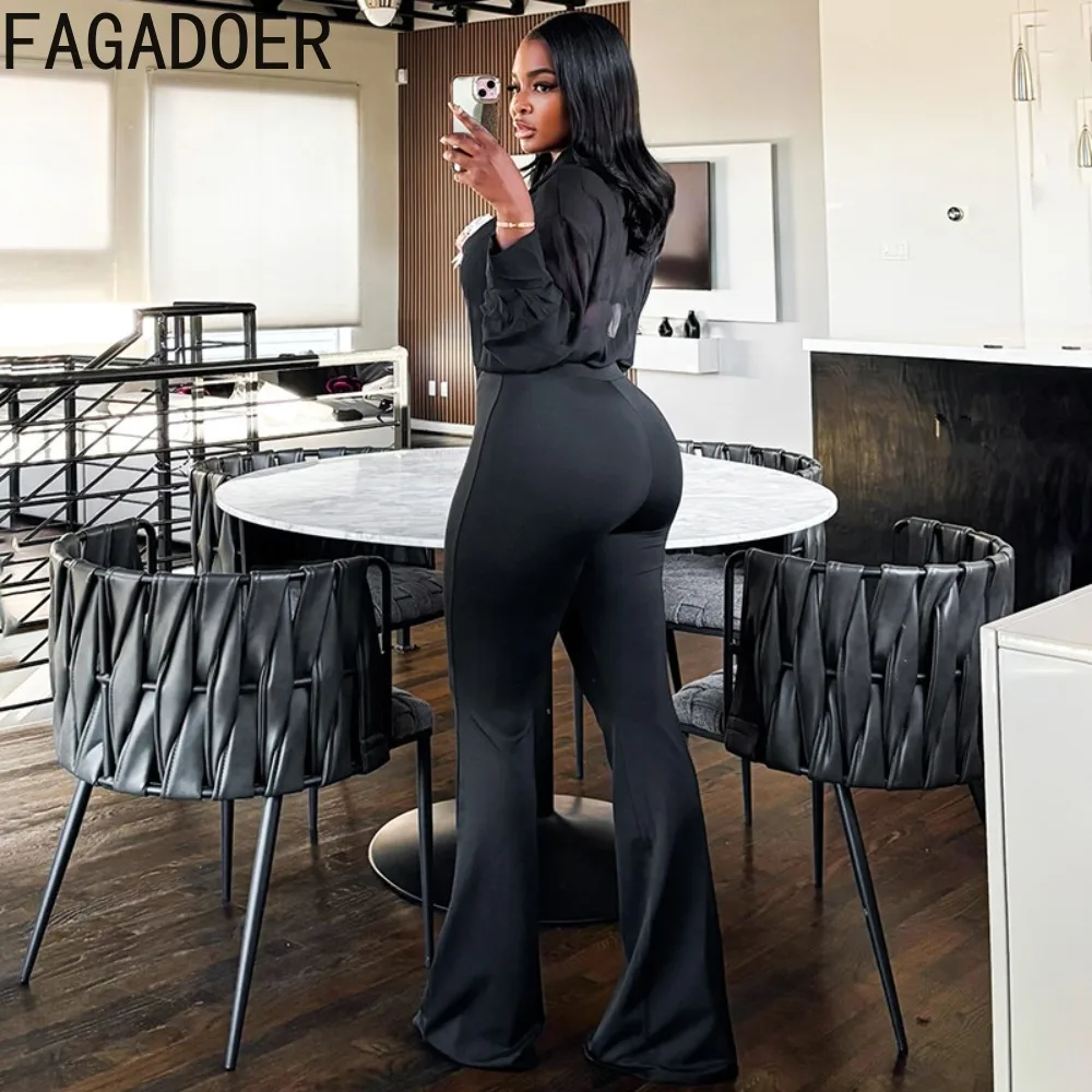 ชุดเซ็ต 2 ชิ้นสำหรับผู้หญิง FAGADOER ผ้าตาข่ายแต่งพู่ แต่งผ้าต่อกัน สีพื้น เสื้อครอปแขนยาวและกางเกงขาบาน สไตล์สตรีทแวร์