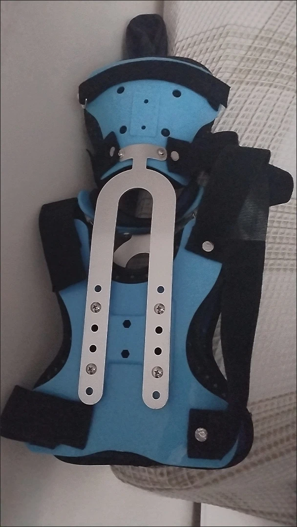 

1Set Children Neck Chest Support Correction Oblique Cervical Vertebra Spine Injury Protection During Rehabilitation Fixed