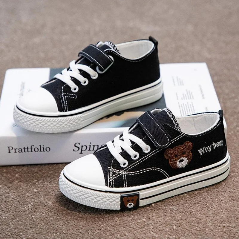 

Children's Canvas Shoes Low-Top Soft-Soled Non-slip Casual Shoes Boys and Girls Fashionable Versatile Four Seasons Board Shoes