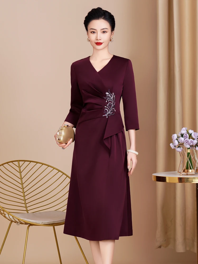 

Elegant Purple Wedding Dress for Mother of the Bride Autumn Winter New Style Fashionable Party Dress for Women over 40