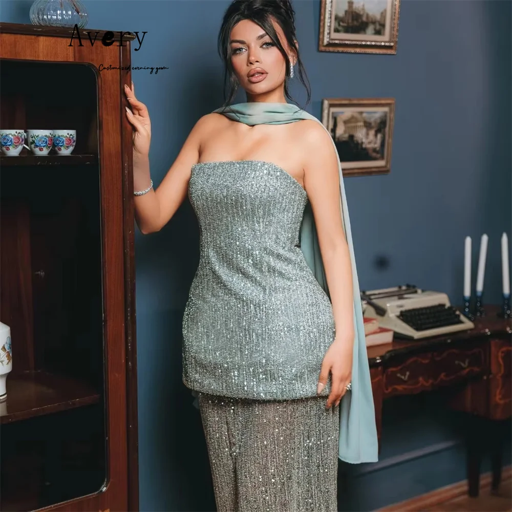 Avery Maßgeschneiderte, schulterfreie, ärmellose, perlenbesetzte Abendkleider mit Fischschwanz für Damen, Hochzeitsgastkleider, Luxus 2025, für Party