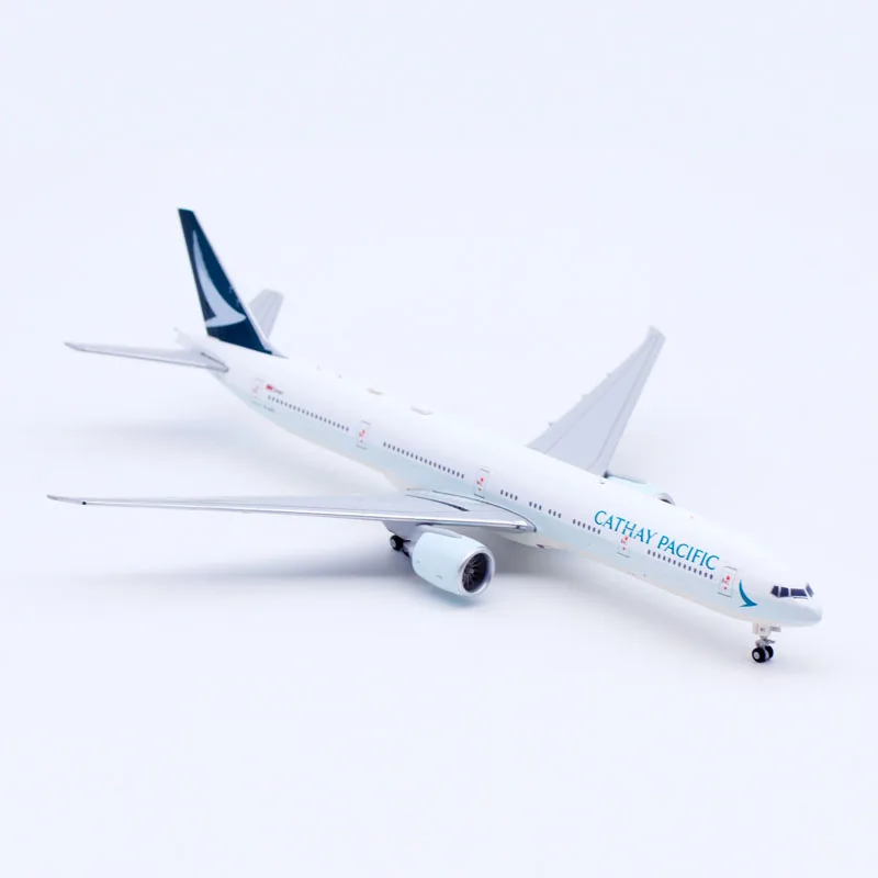 XX4984 Alloy Collectible Plane Gift JC Wings 1:400 Cathay Pacific Boeing B777-300ER Diecast Aircraft Jet Model B-KQT With Stand