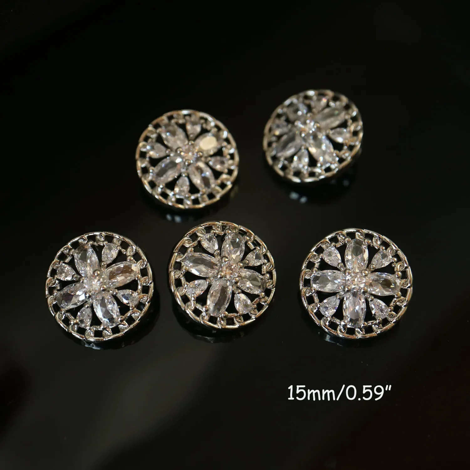 5pcs/lot Shining crystal star buttons Cubic zirconia button for shirt Decorative CZ sewing   cashmere Knit cardigan